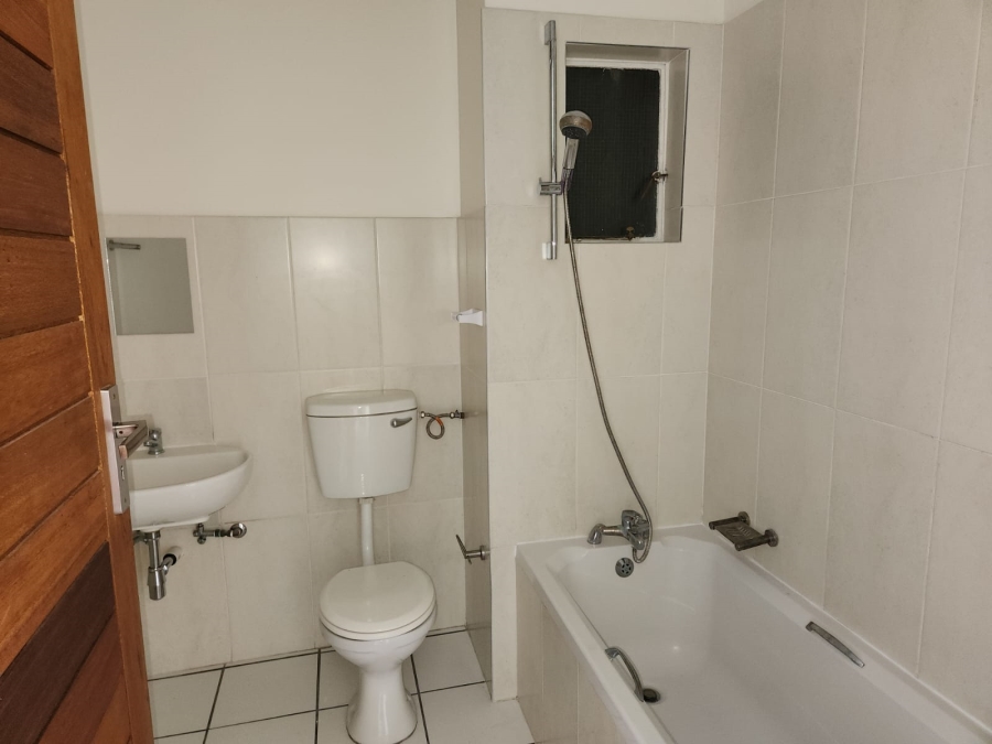 2 Bedroom Property for Sale in Humewood Eastern Cape